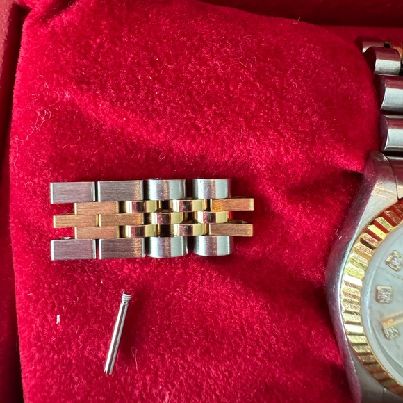 Rolex 26mm Oyster Perpetual MOP Datejust Diamond Dial - Picture 12 of 14